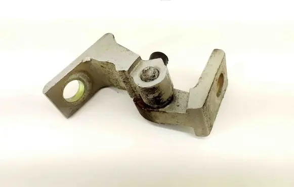 Skoda Octavia Mk3 (5E) Front door upper hinge 7N0831402A
