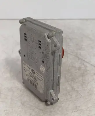 Mercedes-Benz R W251 Headlight ballast module Xenon 5DF00870402 A0038205826 492640
