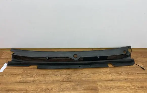 Cadillac Escalade IV Wiper trim 22799546PI 22799546