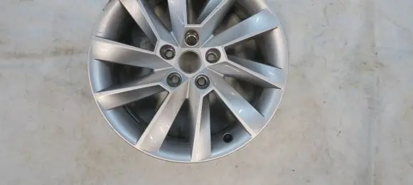 Skoda Superb B8 (3V) R17 alloy rim 3V0601025C