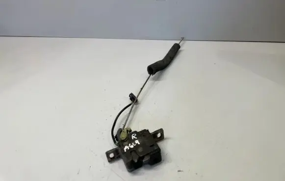 Audi A6 S6 C4 4A Tailgate/trunk/boot lock/catch/latch 4A9827505C
