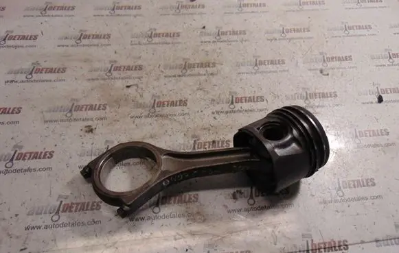 Peugeot 407 Piston with connecting rod