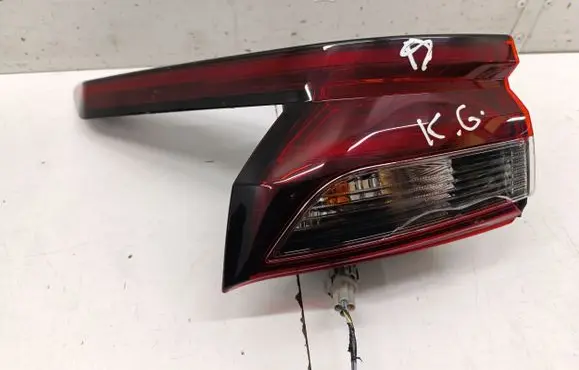 Nissan Qashqai J12 Rear/tail lights