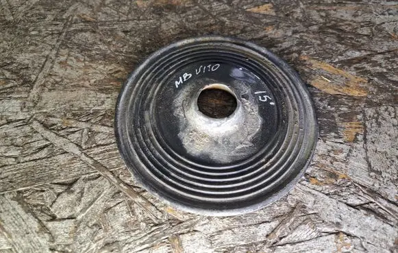 Mercedes-Benz Vito Viano W447 Front coil spring rubber mount A4473241284
