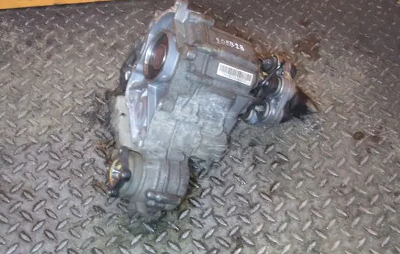 BMW 3 F30 F35 F31 Gearbox transfer box case 7649782 20MB28