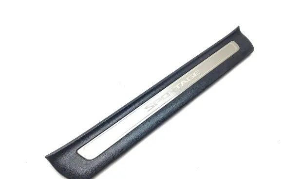 KIA Sportage Front sill trim cover 85884F1500