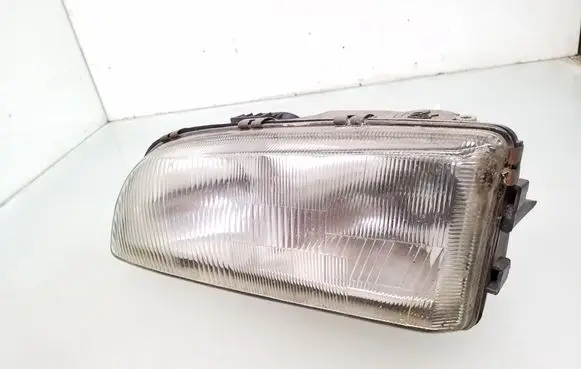 Volvo S70 V70 V70 XC Headlight/headlamp 205410B