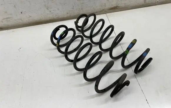Opel Mokka B Rear coil spring 