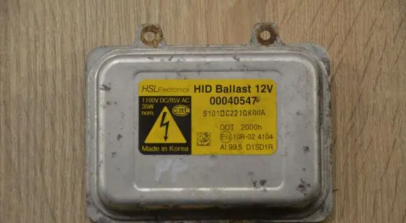 Headlight ballast module Xenon