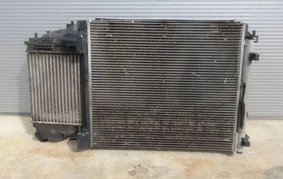 Nissan Qashqai Radiator set 