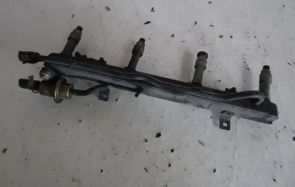 Suzuki Swift I Fuel main line pipe 2975000540