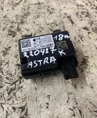 Opel Astra K Door central lock control unit/module 13523281