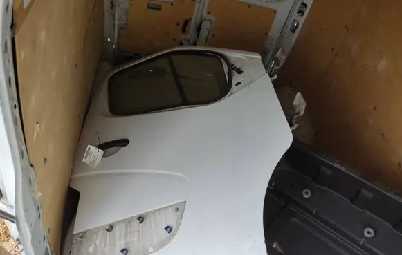 Opel Movano B Front door