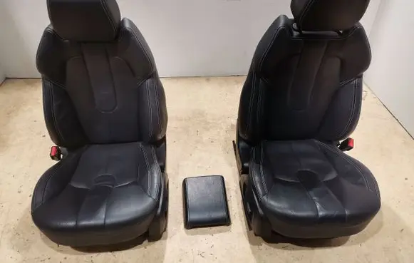 Land Rover Evoque I Front driver seat BJ3266410BAW