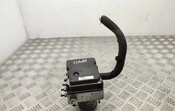 Peugeot 5008 ABS Pump 0265951433 9677025380