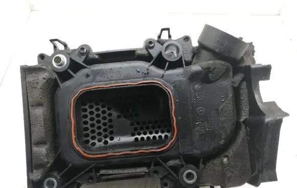 Volkswagen Golf V Intake manifold 03C145650C
