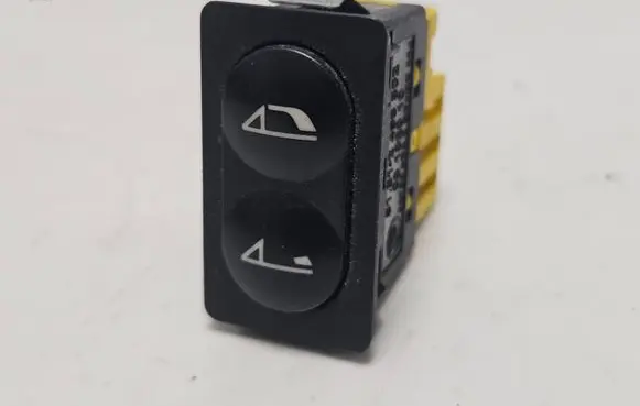 BMW Z3 E36 Sunroof switch 61312496302 03102010 52739