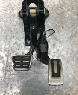Skoda Octavia Mk3 (5E) Brake pedal 5Q1723058AK 5Q1723503H