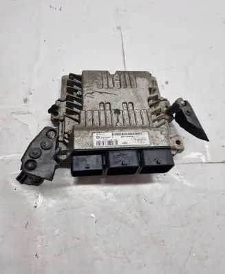 Ford Focus Engine control unit/module ECU BV6112A650NE J38AC S180133007