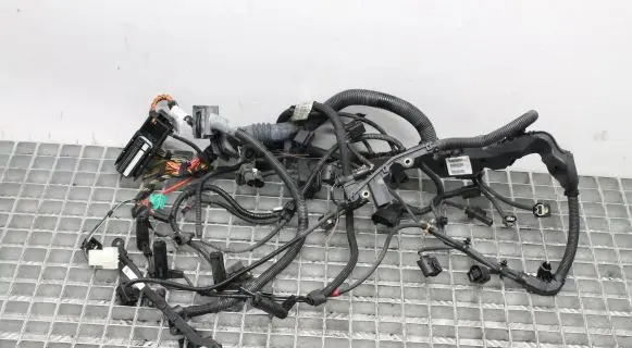 BMW 3 E90 E91 Engine installation wiring loom 850721302 8507213