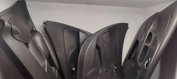 Renault Clio IV Door card panel trim set 580713928R 580714532R 580718620R