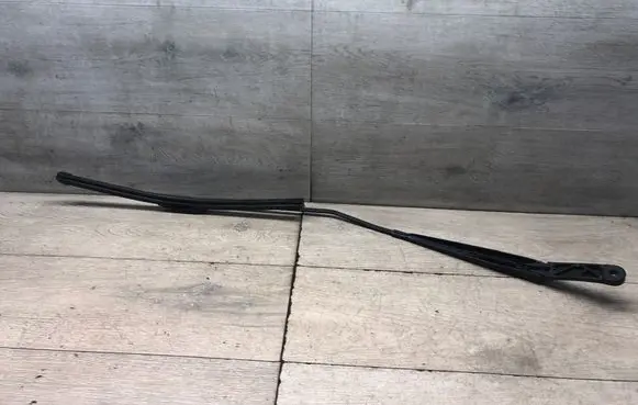 Volkswagen Touran II Front wiper blade arm 2K1955410B