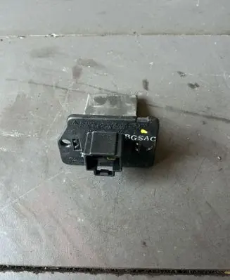 Heater blower motor/fan resistor