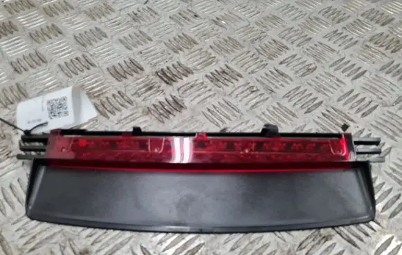 Audi A6 S6 C6 4F Third/center stoplight 4F5945097