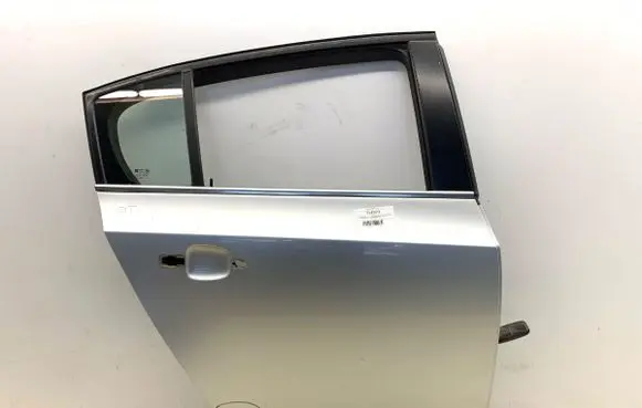 Rear door