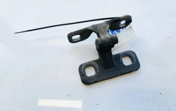 BMW X5 E53 Tailgate/trunk/boot hinge 8247667