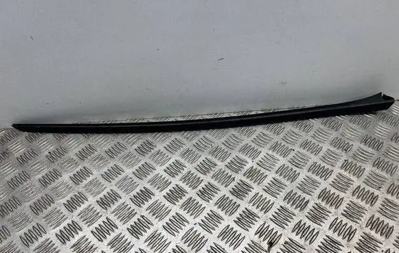 Audi Q7 4M Windshield trim 4M0854328