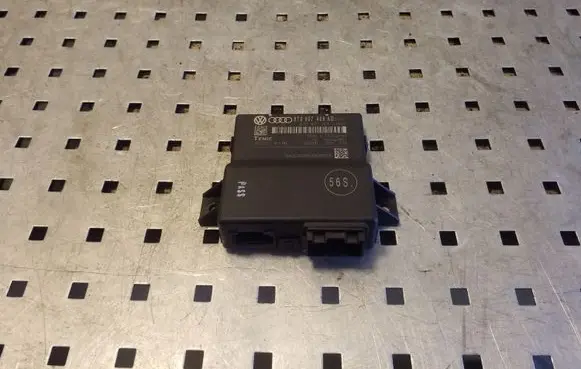 Audi A4 S4 B8 8K Gateway control module 8T0907468AD