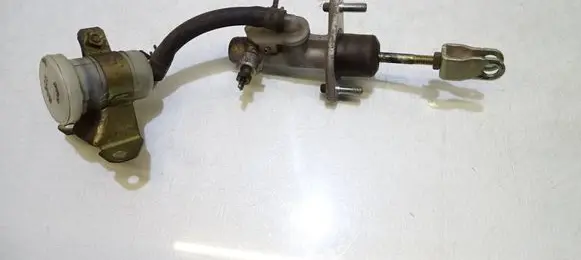 Mitsubishi Pajero Brake booster