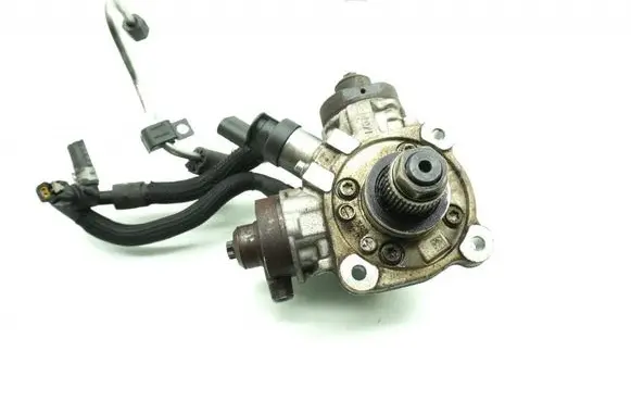 Audi A8 S8 D4 4H Fuel injection high pressure pump 0445010642