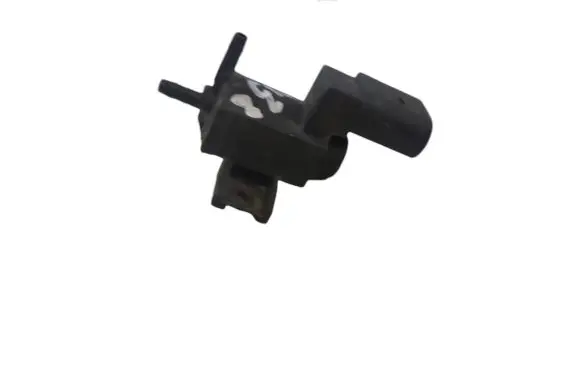 Volkswagen PASSAT B6 Turbo solenoid valve 037906283D 72809800