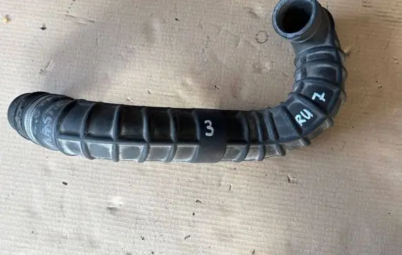 Intercooler hose/pipe