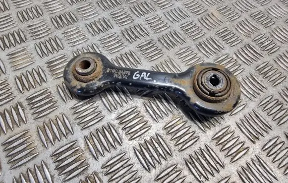 Rear control arm