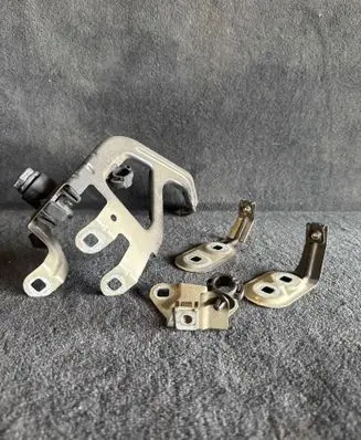 BMW 4 F36 Gran coupe Fender mounting bracket