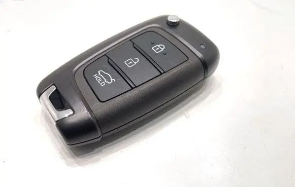 Hyundai Elantra VII Ignition key/card 