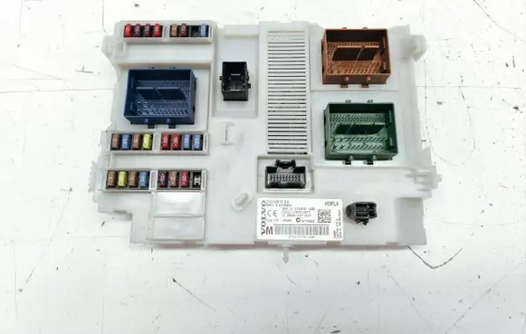Volvo V60 Fuse module 31412970 31412970AA