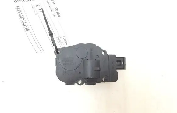 Audi A5 8T 8F Air flap motor/actuator K9749006