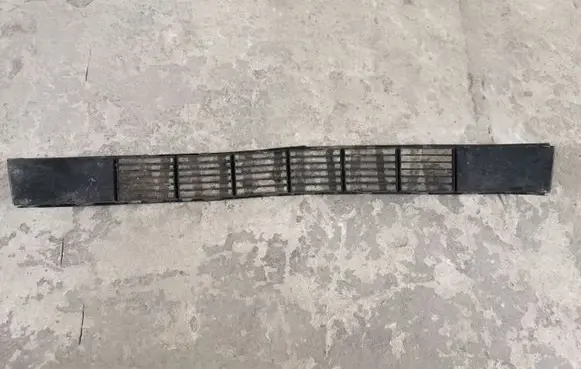 Renault Vel Satis Front bumper lower grill 42496