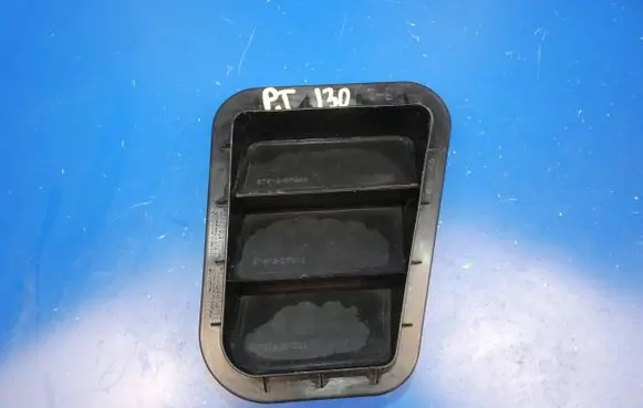 Hyundai i30 Quarter panel pressure vent 
