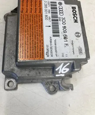 Volkswagen Touareg I Airbag control unit/module 3D0909601F