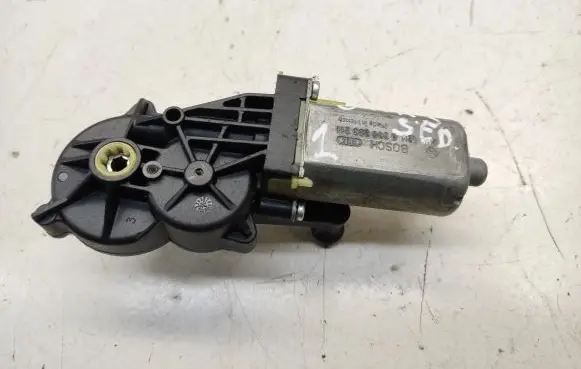 Chrysler 300 - 300C Seat adjustment motor 0390203211