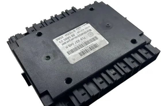 Volkswagen Touareg I Comfort/convenience module 7L6937049K 05066523 H49S2703