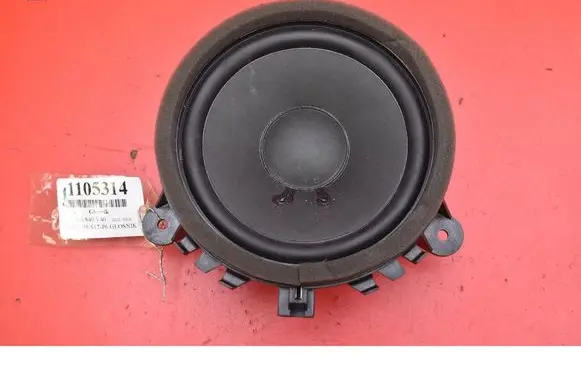 Volvo V40 Subwoofer speaker 30657445