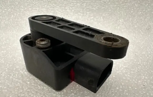 Volkswagen Touareg I Yaw turn rate sensor 4E0907503C