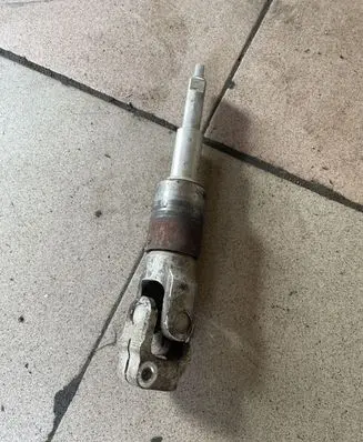 Volvo V70 Steering column universal joint