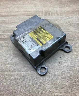 Toyota Avensis T250 Airbag control unit/module 8917005190 215955104